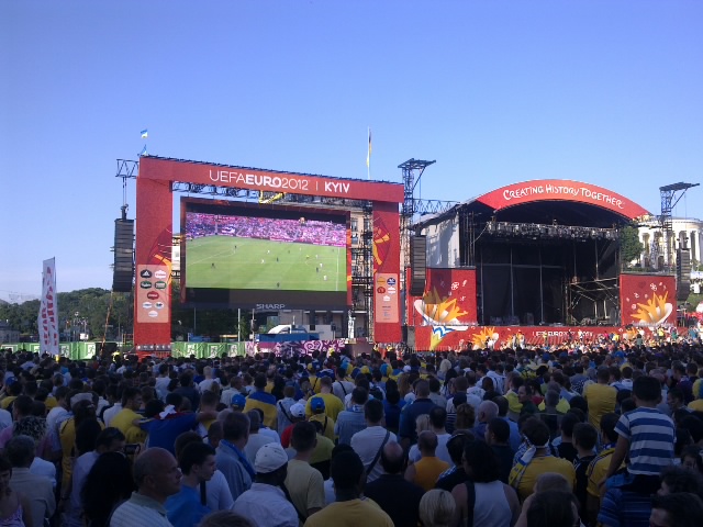 Евромайдан. Как футбол интегрировался в Украину в 2012-ом году